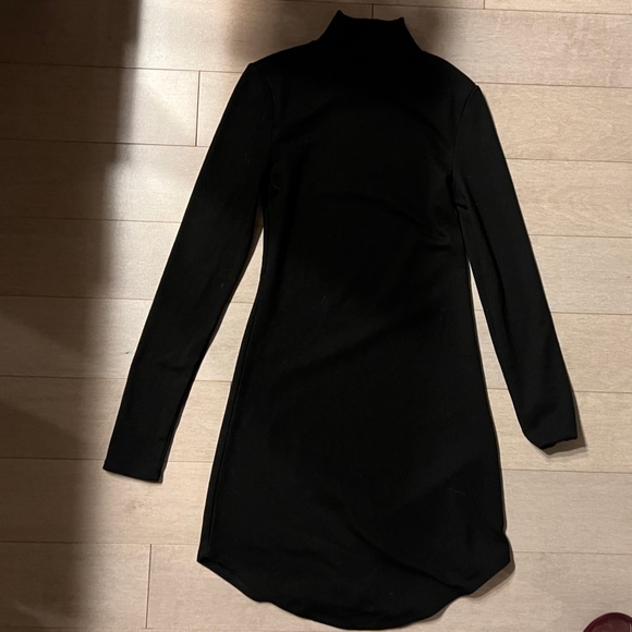 3/25$💓 Forever21 Black Turtleneck Bodycon mini dress - Picture 3 of 5